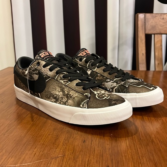 Fleece Hoodie Nike Sb Realtree Camo Another Nike SB Blazer Low GT Gets Covered In Realtree